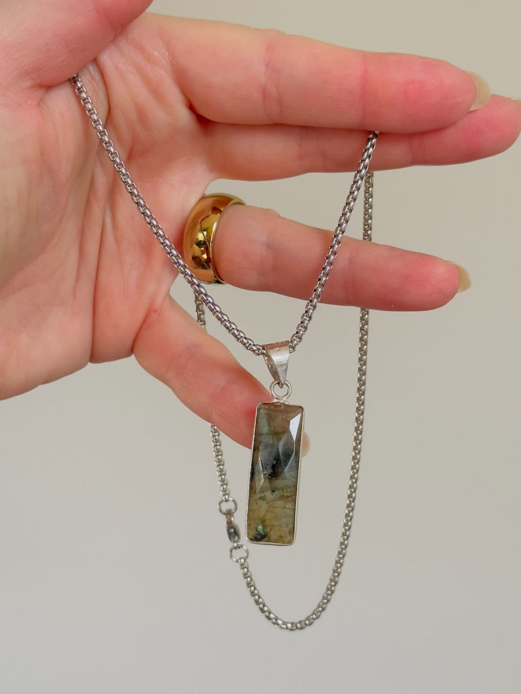 Catenine: Labradorite necklace – Nuovo e nell'imballaggio originale da Genève venduto da AGBERG 2