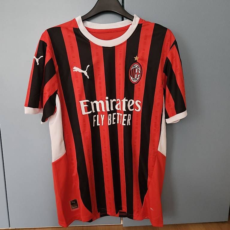 Canottiere & Pantaloni: Maglie AC Milan – Usato da novazzano venduto da remolabarca1 1