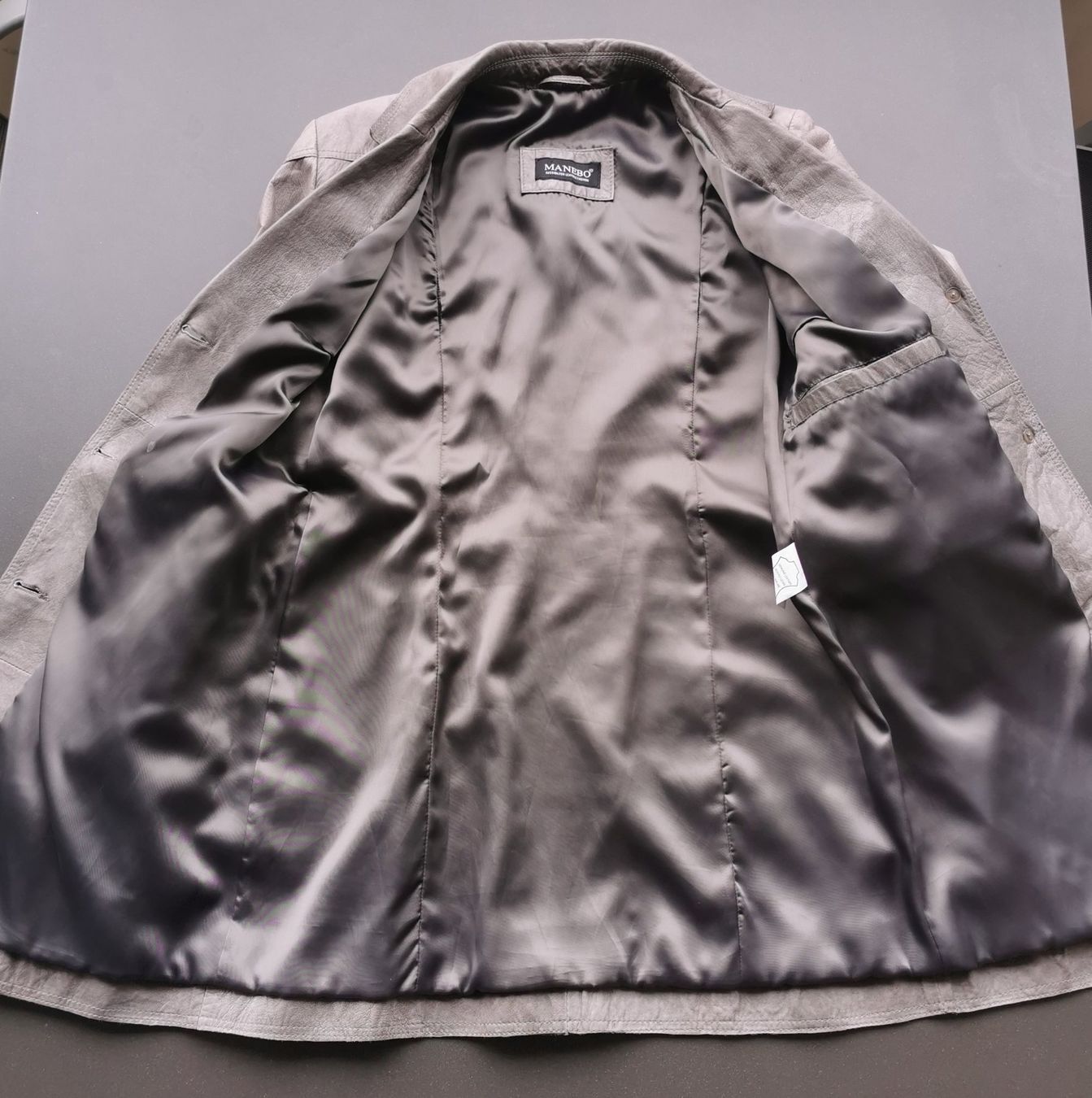 Manebo Jacken: Manebo Echtleder Damenjacke Gr. 38 – Gebraucht aus Jona von Loki40 6