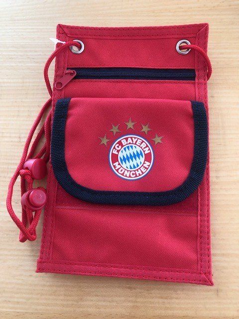 Raccolte di bollini & punti: FC Bayern München Fan - Artikel – Nuovo e nell'imballaggio originale da Altbüron venduto da zet_pnw5 1