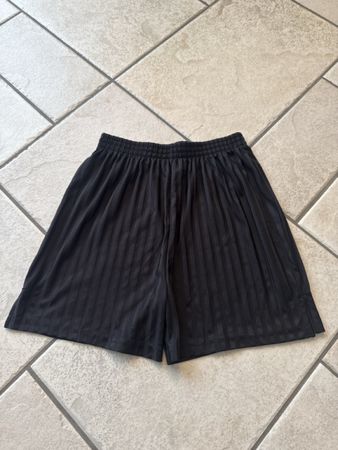 Short für Sport Gr.152. Brief 2.50 Fr.