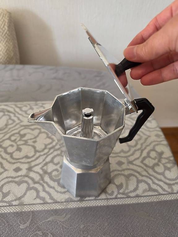Kaffeemaschinen & Espressomaschinen: Cafetière Italienne – Gebraucht aus Lausanne von Alba022