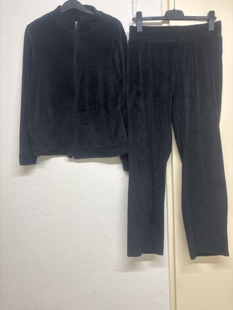 Chicoree Jogging Anzug Schwarz Samt Grösse M/L Damen