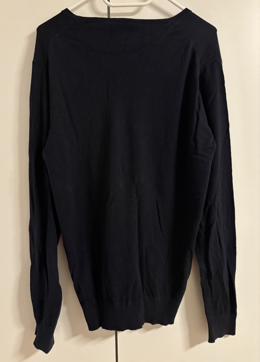 Pullover & Sweatshirts: Pull à col en V bleu marine.Scotch & Soda taille L – Gebraucht aus Delémont von Vendeur_3 1