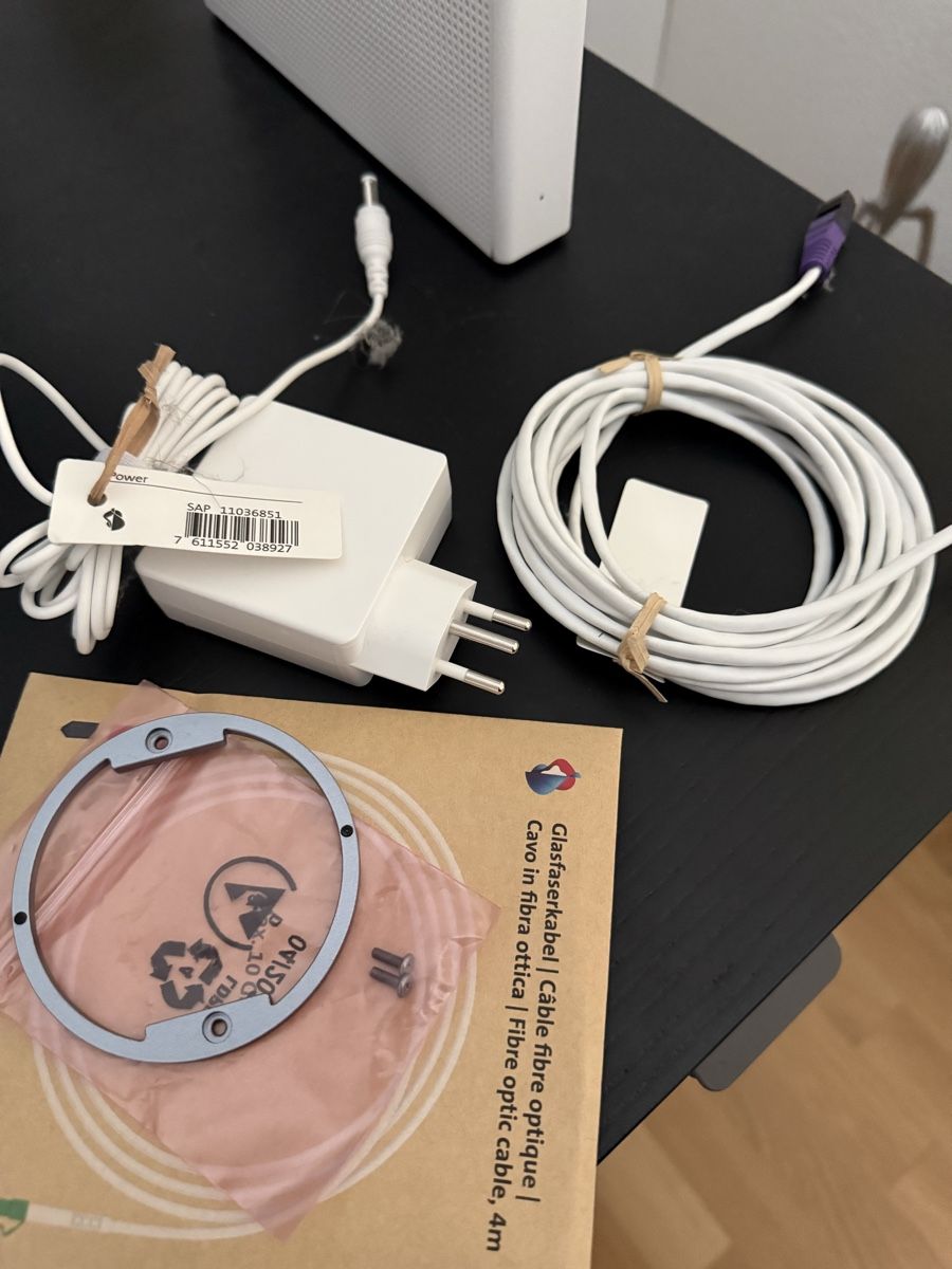 Swisscom Modem & Router: Swisscom Internet-Box 3 Router Glasfaser ready – Usato da Dintikon venduto da Phipu21 3