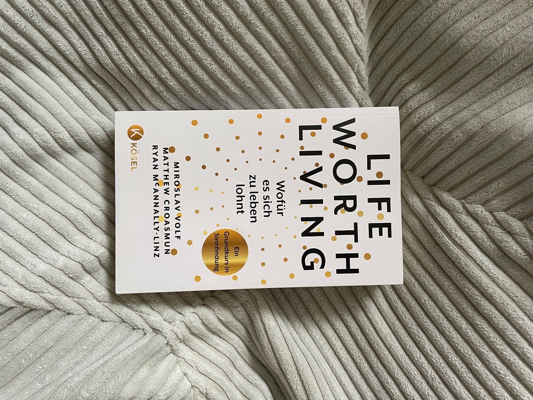 Libri: Life worth living – Usato da Bülach venduto da Ternove1