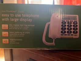 Telefono con tasti e display grandi