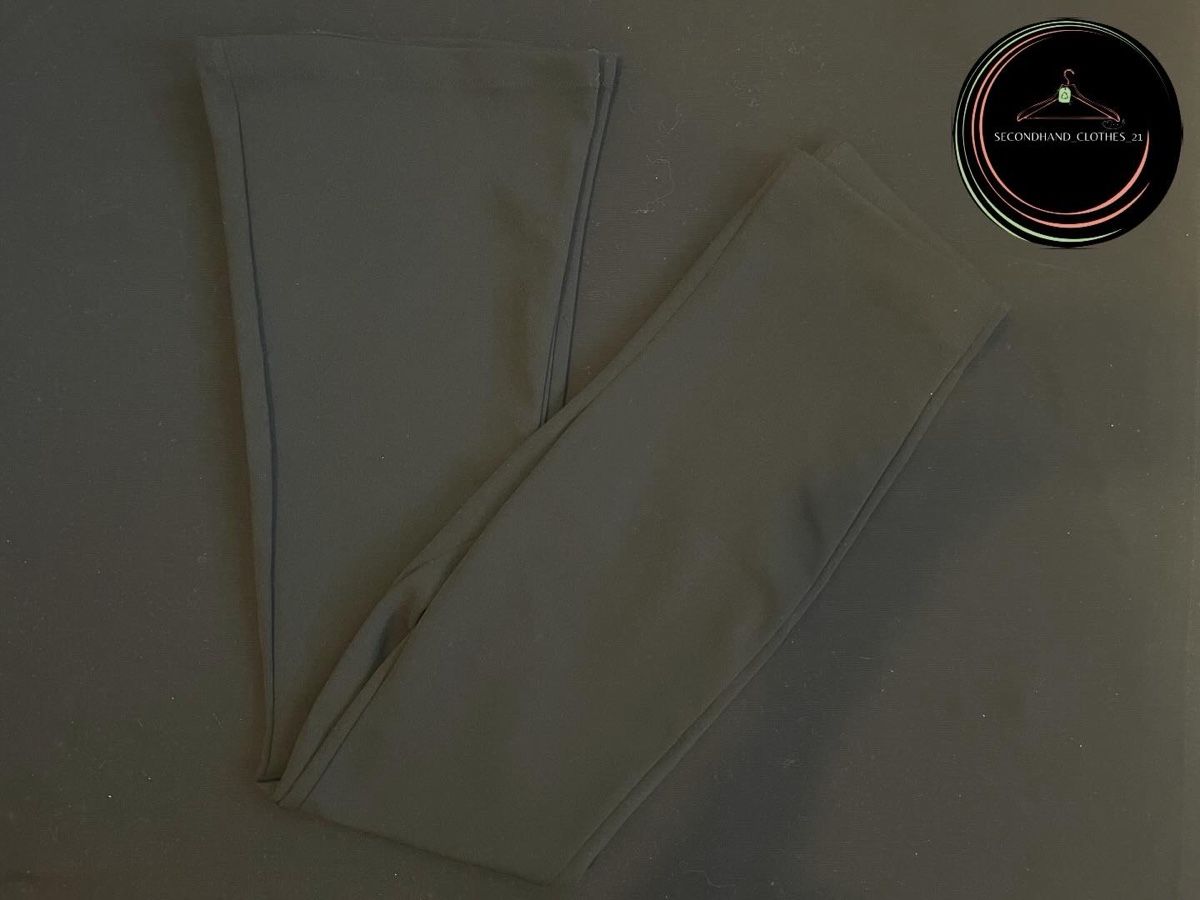 Pantaloni: Hosen – Usato da Chur venduto da Kikanecken