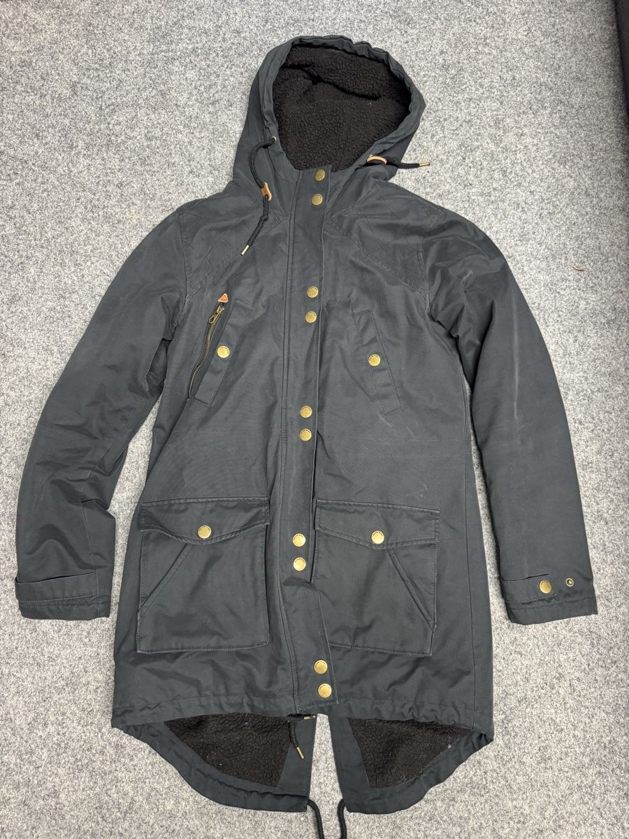 Volcom Vestes: Volcom Parka M – D'occasion à Rütihof par Mikarea