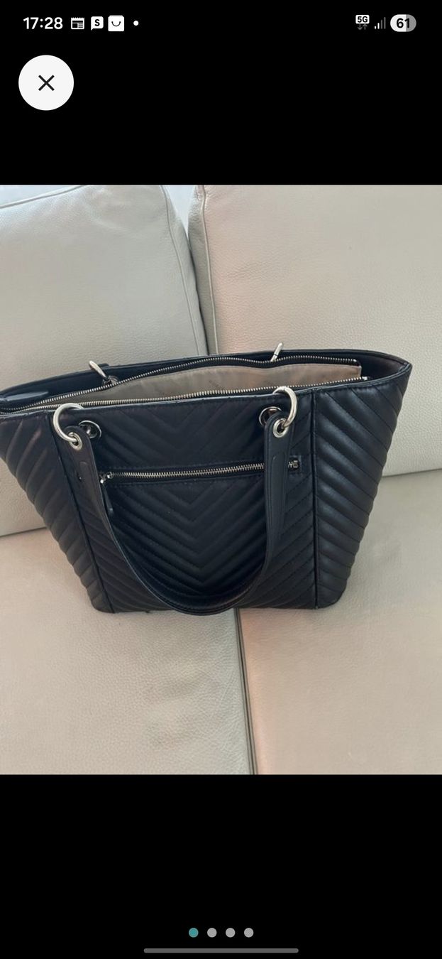 Guess Borse da donna: Tasche Guess schwarz – Nuovo (secondo la descrizione) da Münchenbuchsee venduto da Cori1968 1