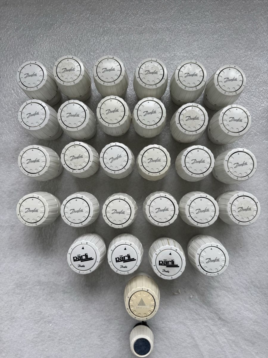 Radiatori: Danfoss Thermostat 8 CHF PRO STÜCK – Usato da Orpund venduto da dizi.98 2
