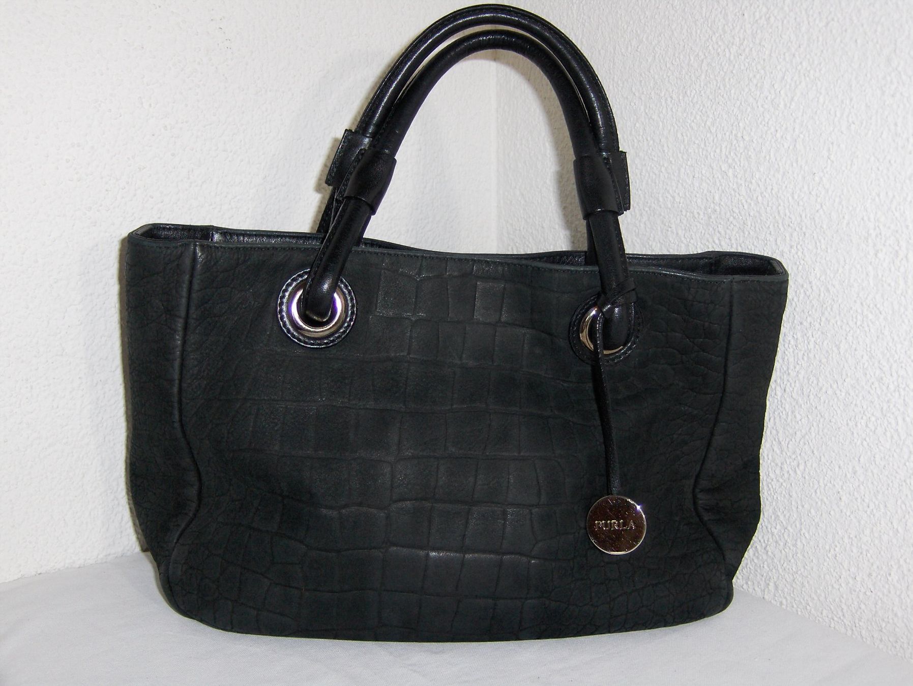 Furla Borse da donna: Furla Leder Handtasche schwarz – Usato da Dübendorf venduto da alracfo