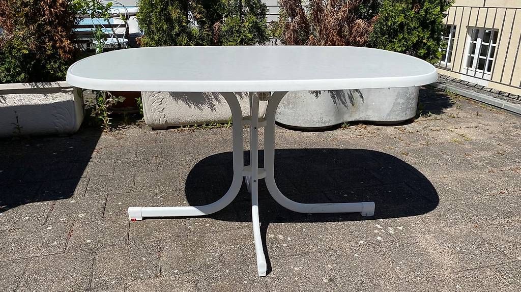 Tische: Garten/Balkontisch – Gebraucht aus Elgg von vinyl03
