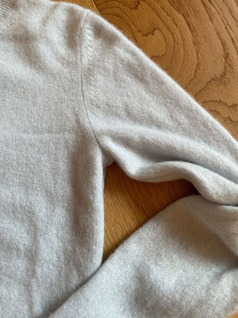 Pulls & Sweat-shirts: Kaschmirpulli Gr.XS hellblau – D'occasion à Hämikon par Balance-me62 2