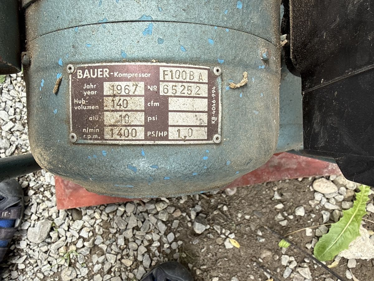Compressori: Bauer Kompressor F100B A. 1967 - 1,0 PS  – Difettoso da Teufen AR venduto da kiwi-midu 3