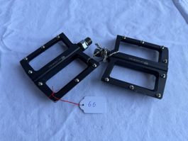 🟥 66HEROES CNC Pedale Alu schwarz eloxiert 🟥 (66)