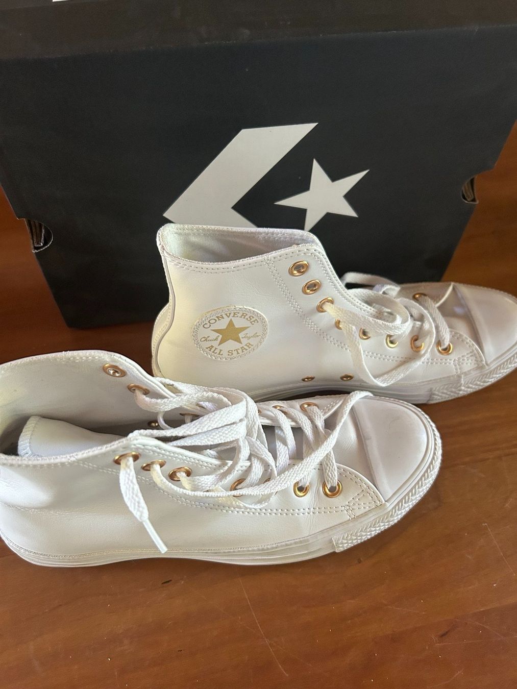 Converse Scarpe da donna: Converse Sneaker Weiss – Usato da Lohn-Ammannsegg venduto da Gurmetica