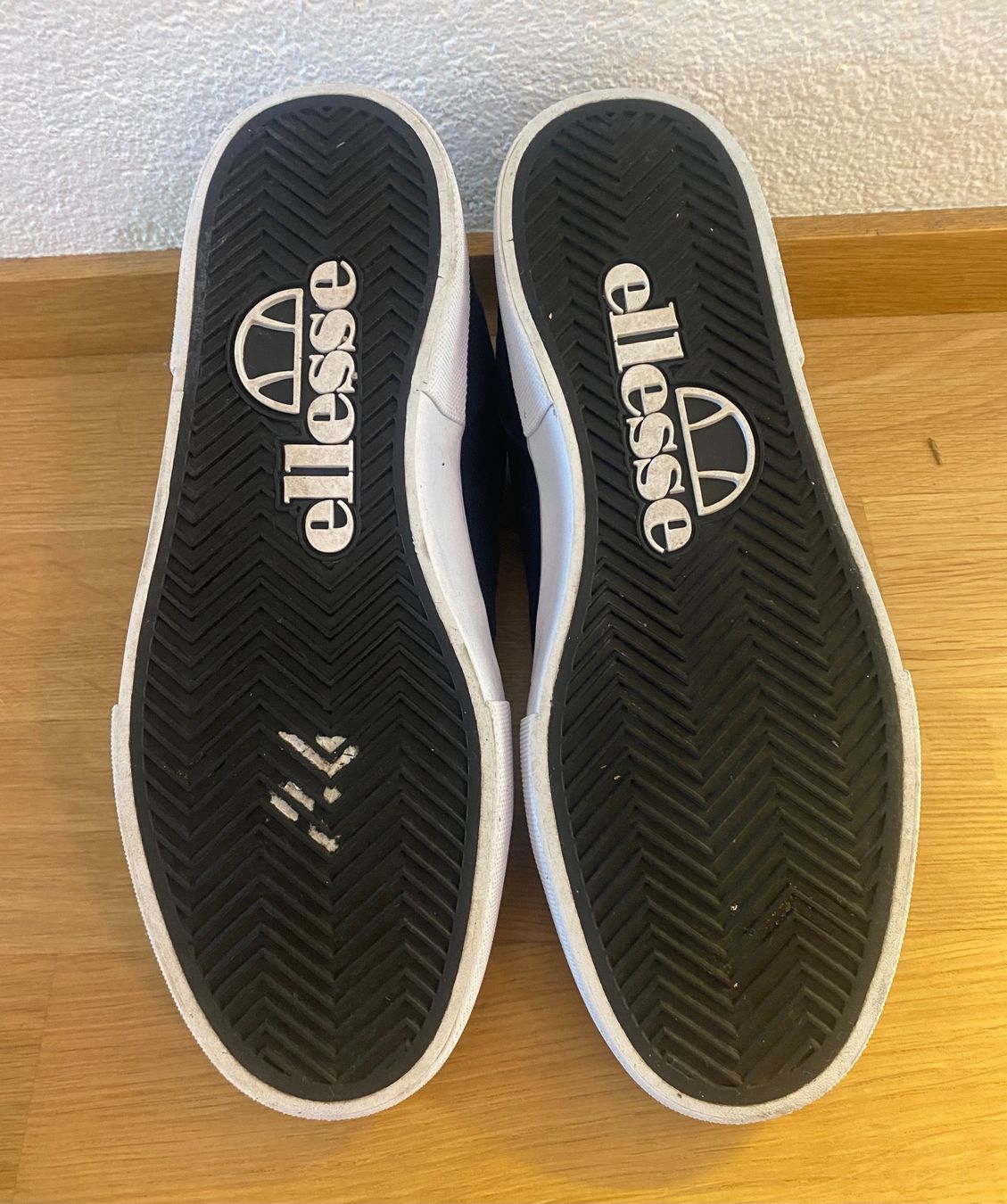 Ellesse Scarpe da uomo: Ellesse Sneaker Gr.38 (super Zustand) – Usato da Herisau venduto da Seyashop1 4