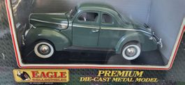 Eagle 1/18 Scale Diecast 3816 - 1940 Ford Deluxe Coupe