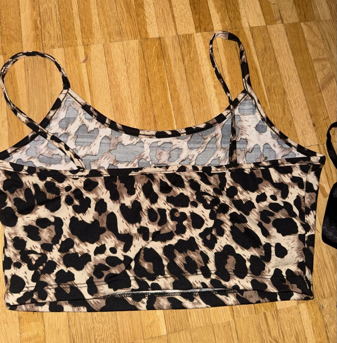 Shein Top: Tops – Usato da egerkingen venduto da cin_vqn7 4