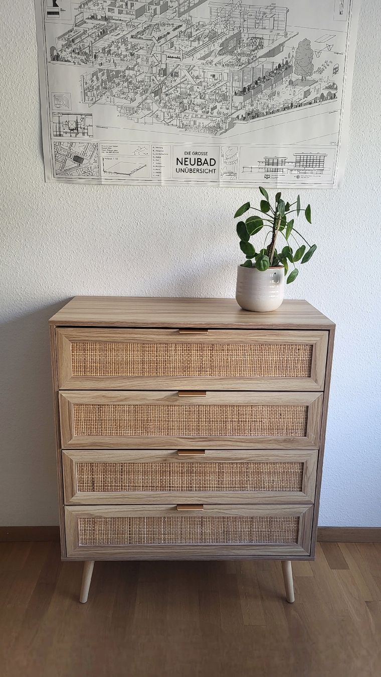 Cassettiere: Kommode aus Holz mit Rattanschubladen – Usato da Luzern venduto da Andora 1