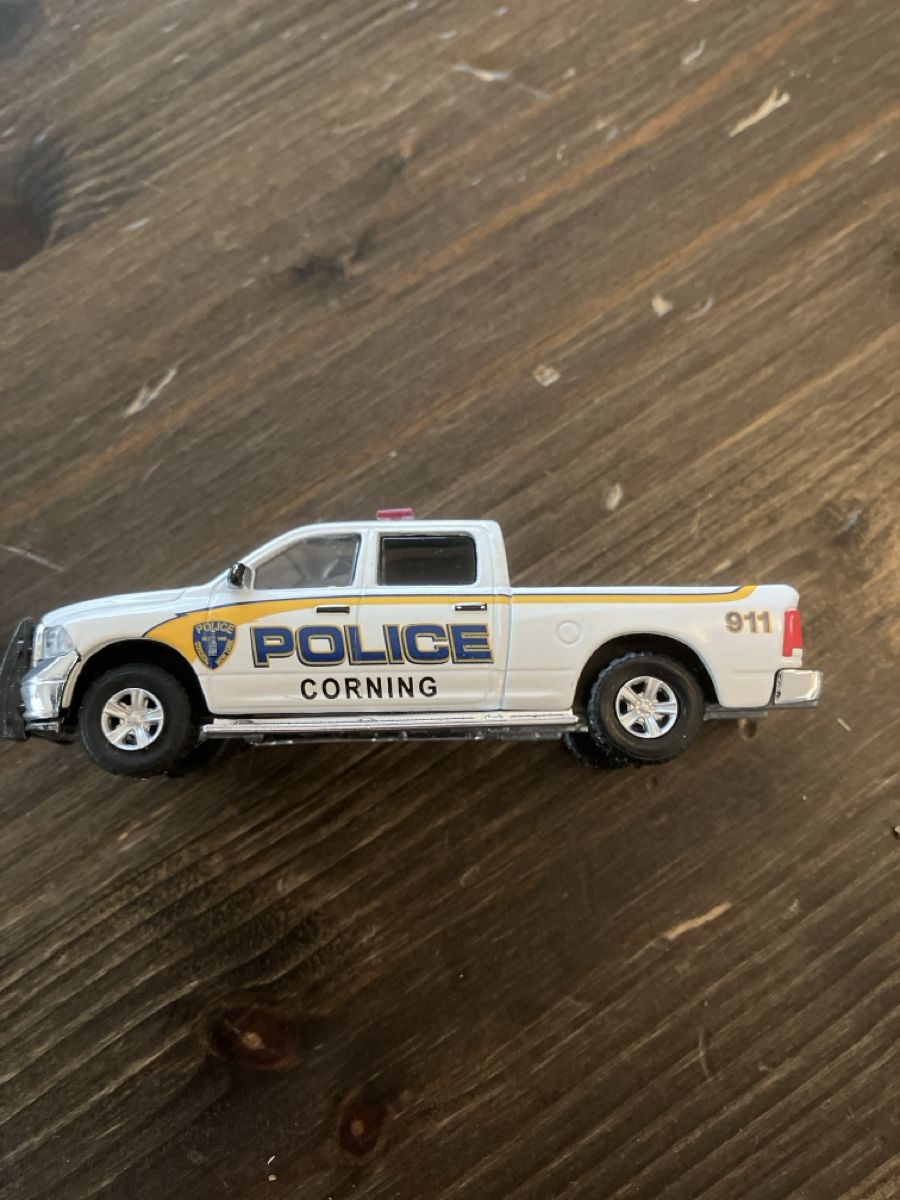 Dodge Modellini d'auto: Modellauto Polizei Dodge Ram 1500 weiss – Usato da Steffisburg venduto da muggenstutz31 1