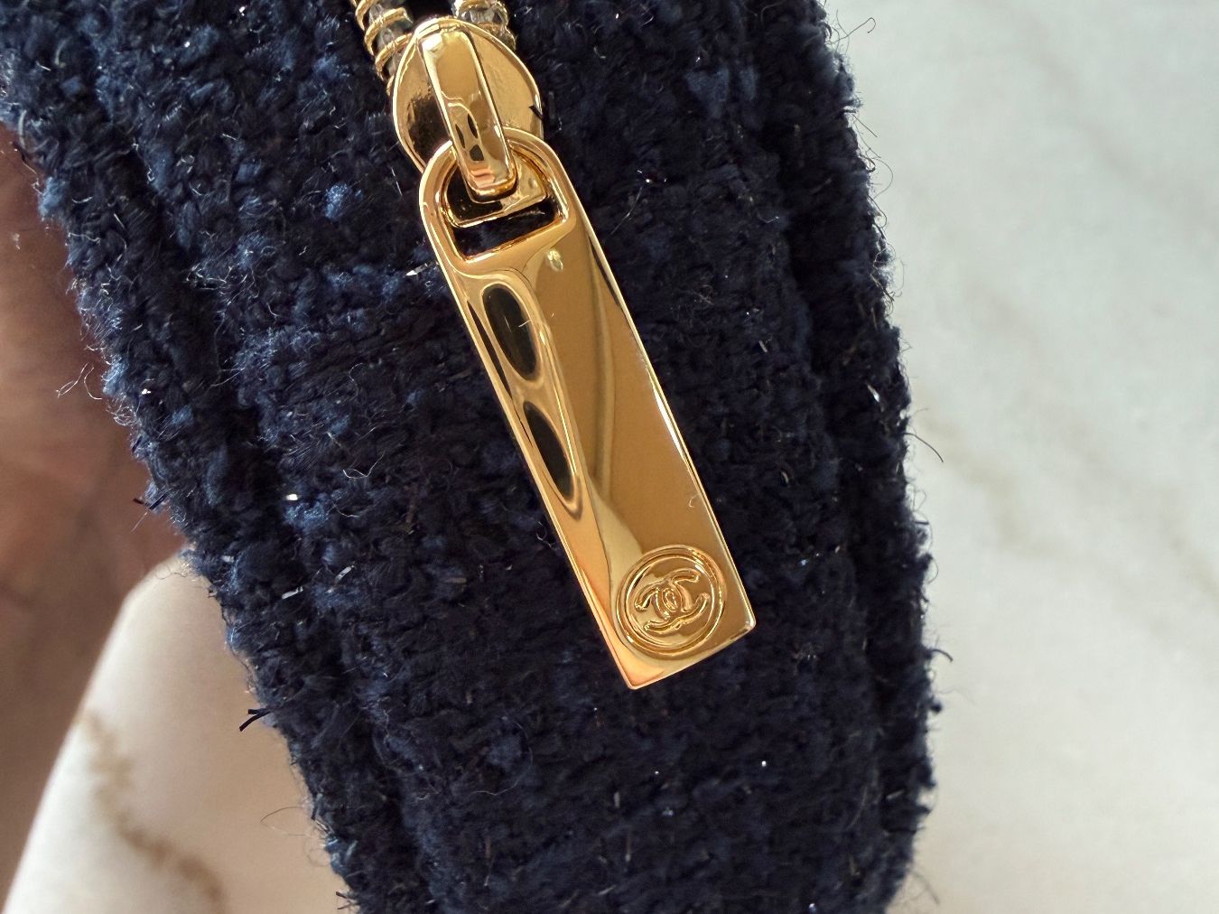 Chanel Custodie per cosmetici: Chanel Beauty Necessaire – Nuovo (secondo la descrizione) da Zürich venduto da luxforless 2