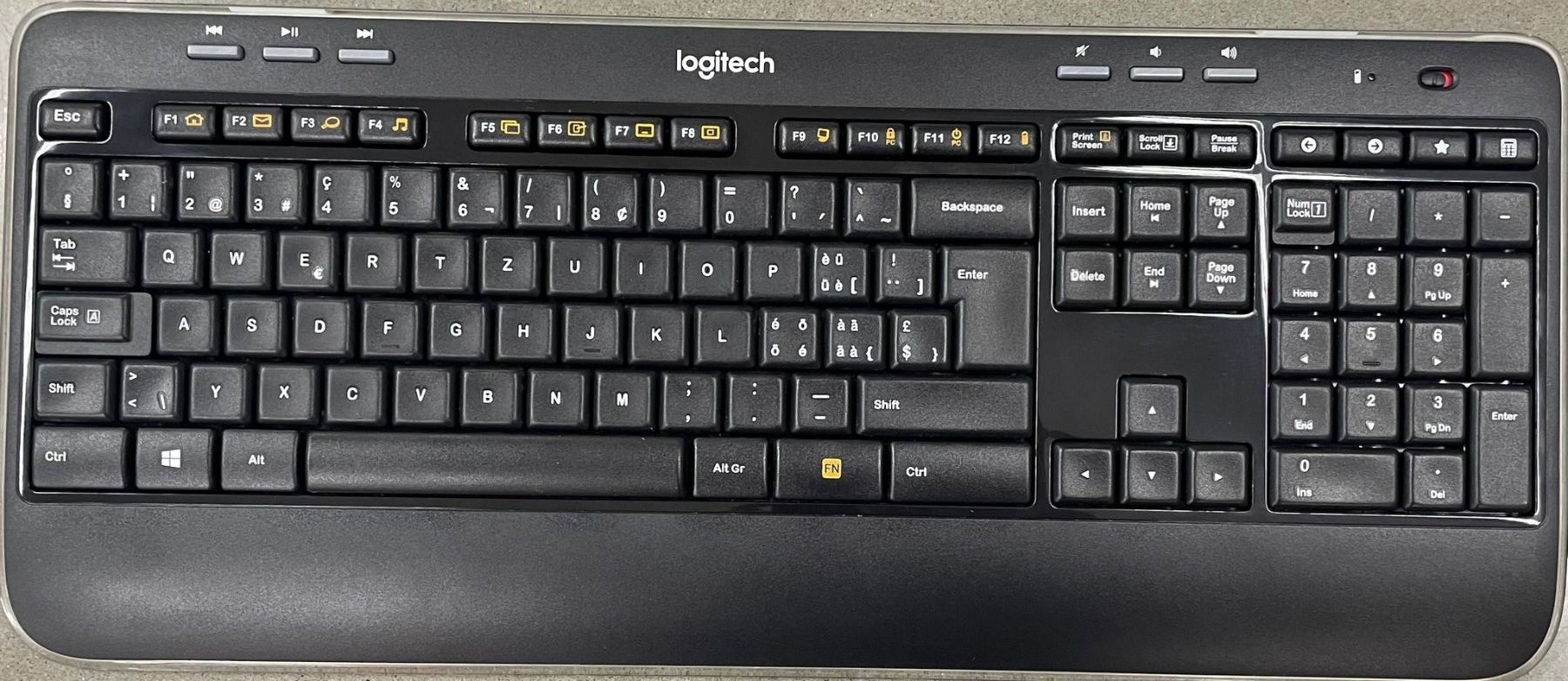 Logitech Claviers: Logitech Wireless Combo MK520 – D'occasion à Seewen SZ par Timekeeper