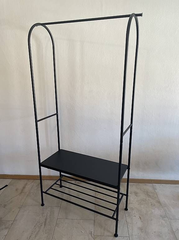 Ikea Guardaroba: Penderie avec étagère à chaussures IKEA – Usato da Yverdon-les-Bains venduto da tor_sc5x