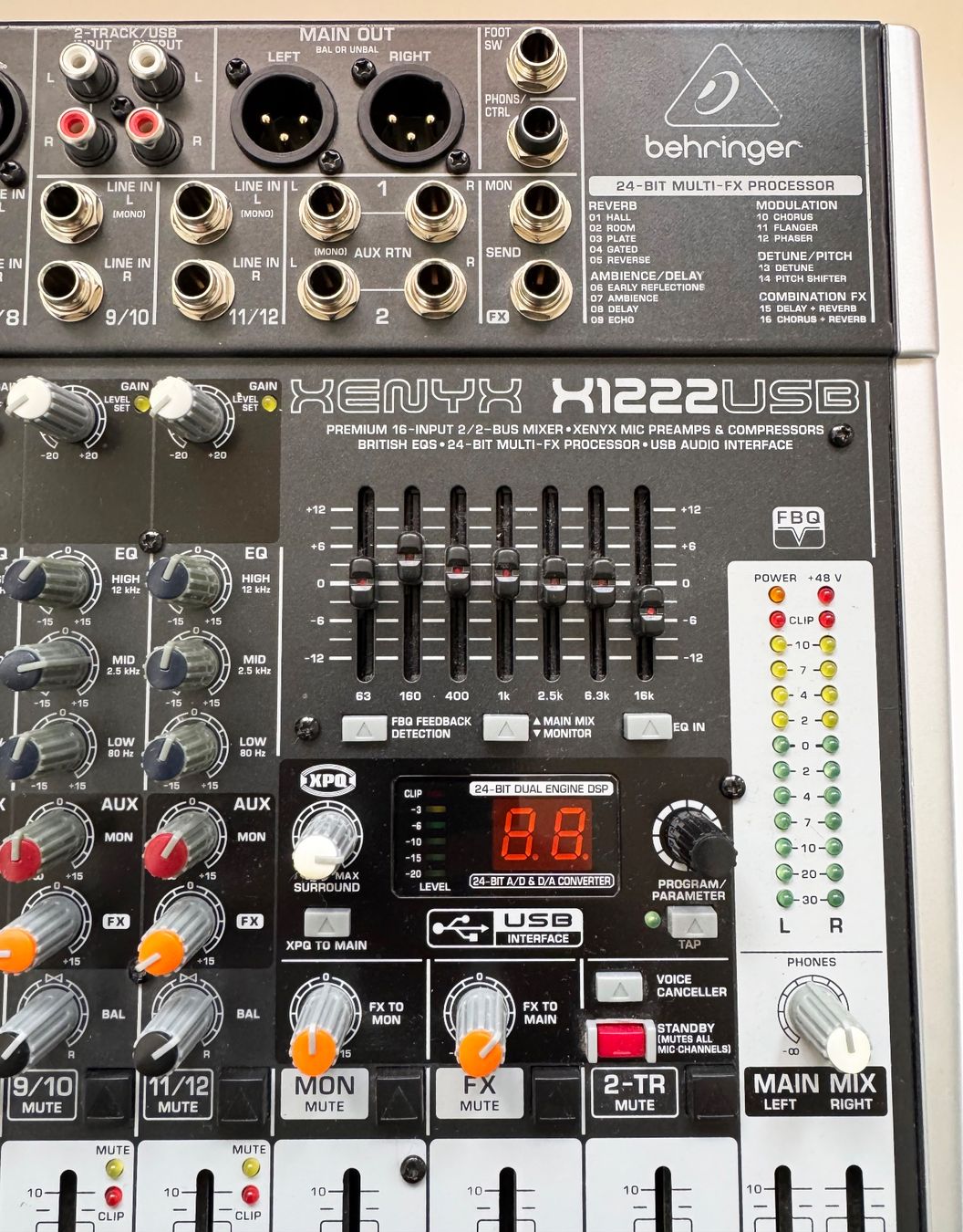 Behringer Console di mixaggio: Table de mixage 22 canaux Behringer Xenyx X1222USB – Usato da Biel/Bienne venduto da Philemon02 4
