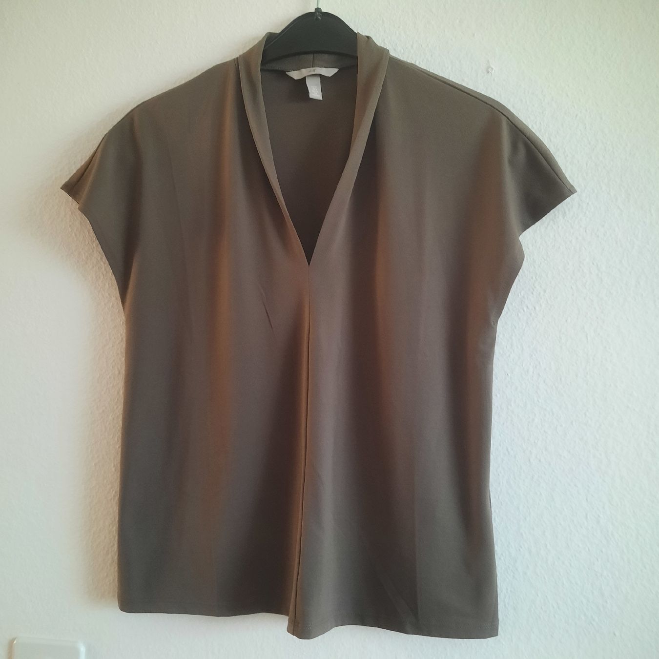 H&M Blusen: H&M Bluse Khaki Grösse S  – Neu (gemäss Beschreibung) aus Solothurn von lsc_pf99 6