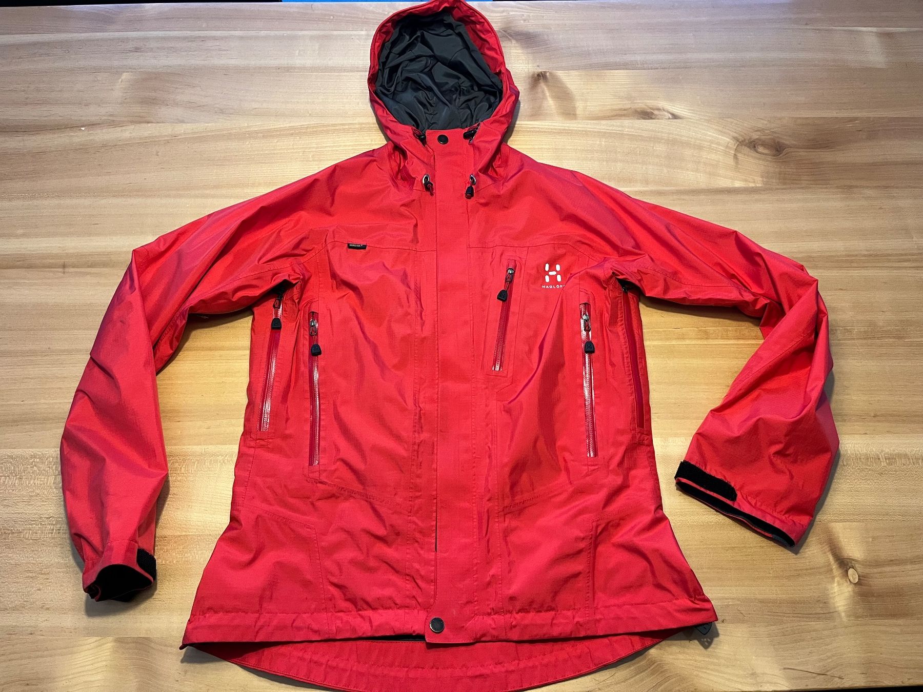 Haglöfs Giacche: Haglöfs Allwetterjacke rot – Usato da Schnottwil venduto da mariofrey
