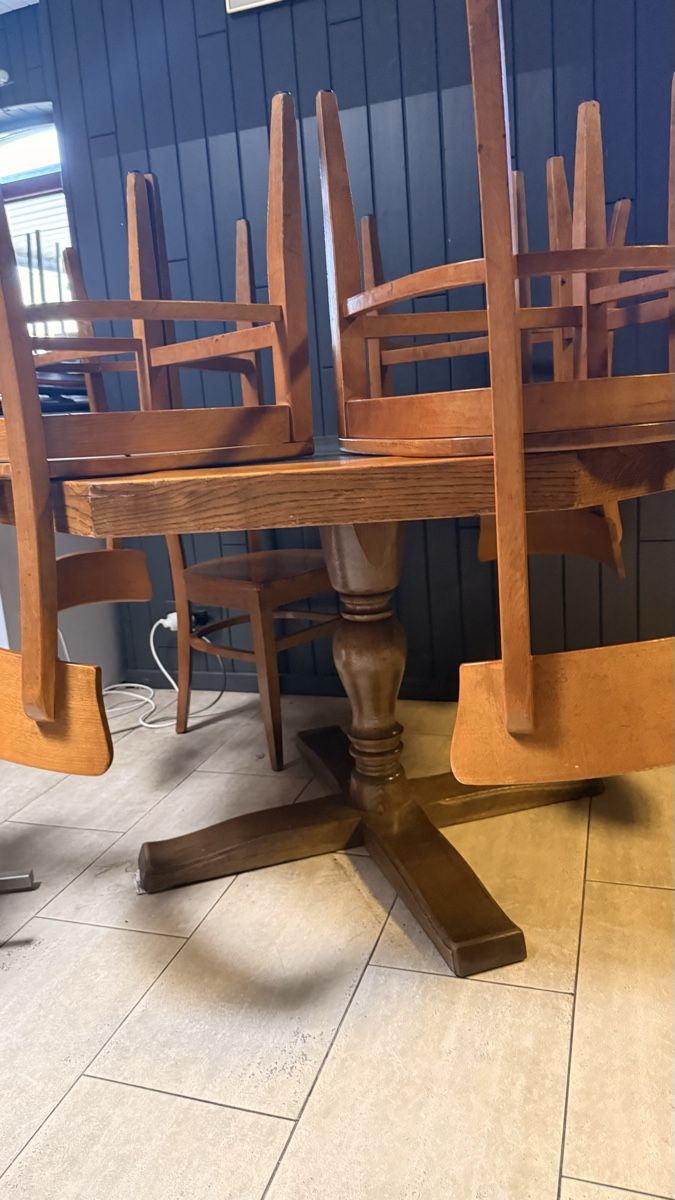 Tables: Tisch – D'occasion à Adliswil par ismahidou 1