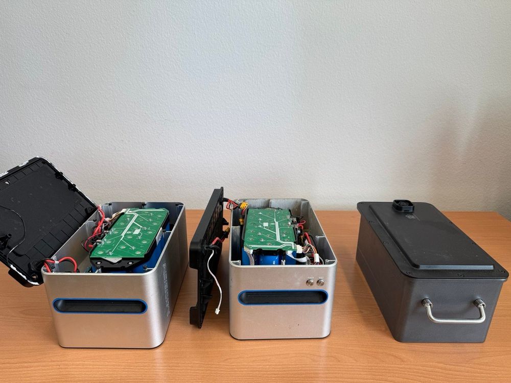 Panneaux solaires: Solarpanel, Solarmodul, Wechselrichter, Akku Balkonhalterung – Défectueux à Bern par Alder-Treuhandel 9