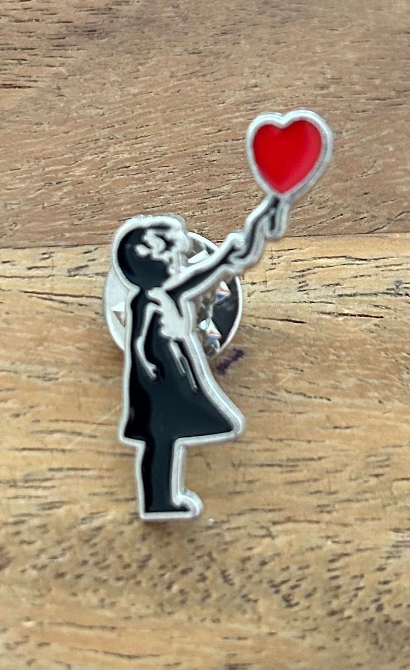 Plaketten & Abzeichen: Pin Banksy – Neu und originalverpackt aus Geneve von vane267