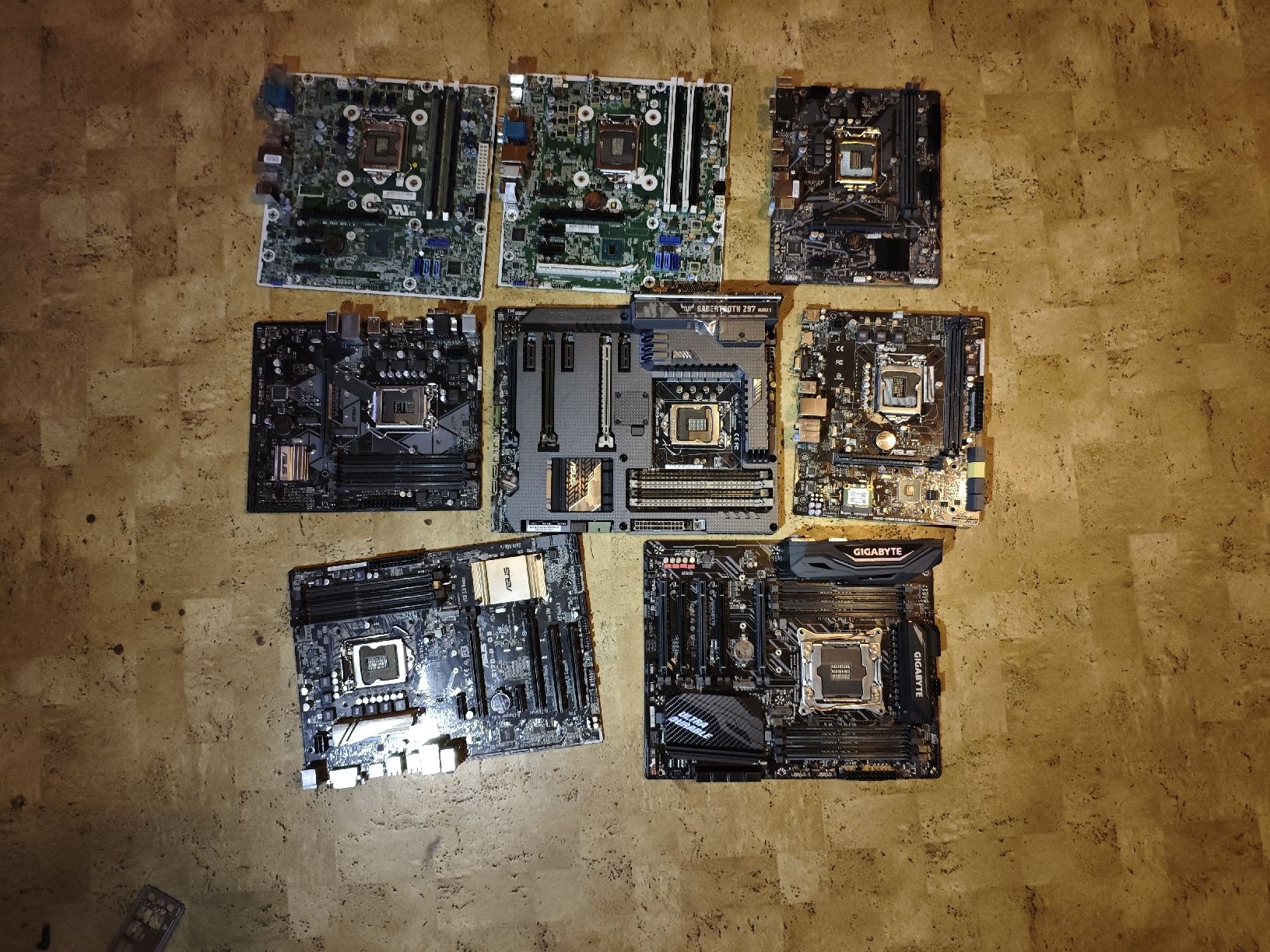 Intel Mainboards: Intel Mainboards Defekt  – Defekt aus Neuenkirch von Metal_666