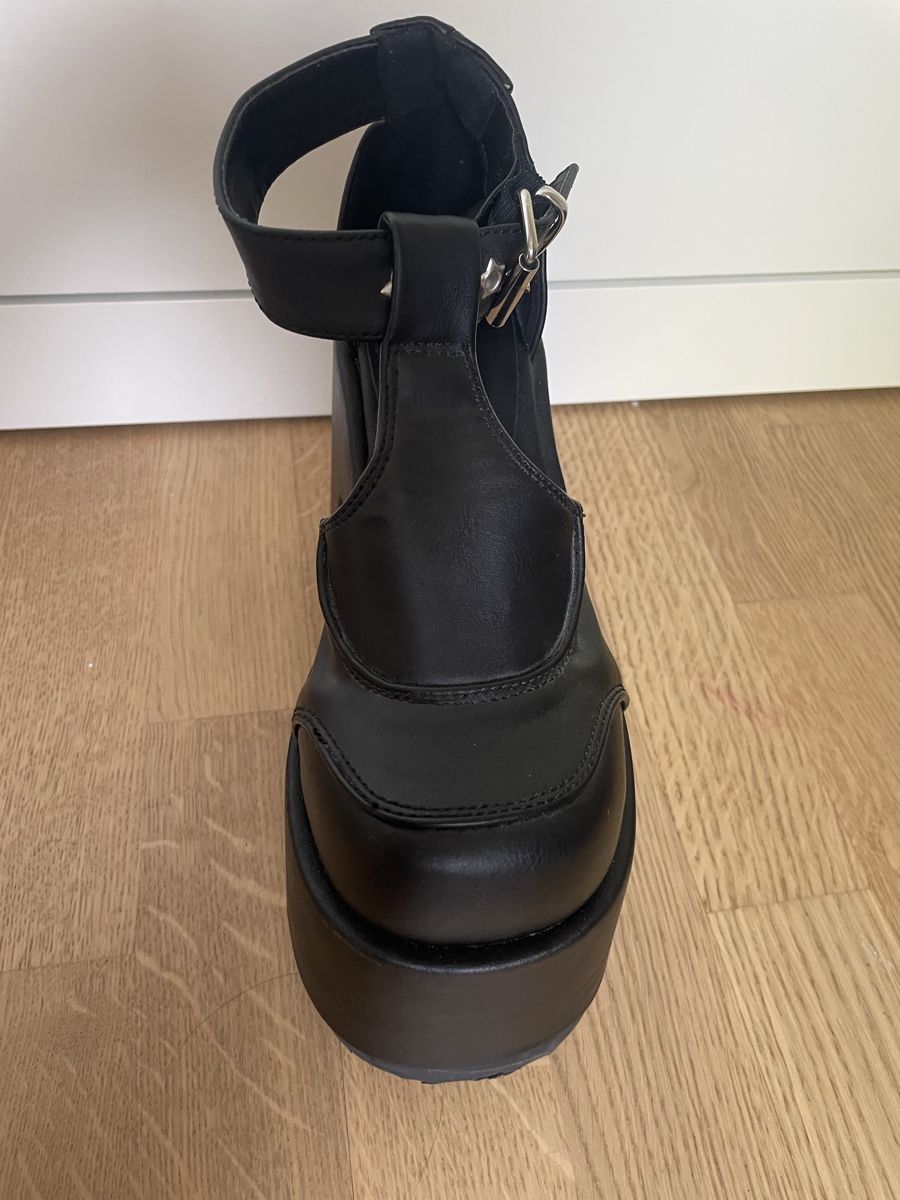 Scarpe da donna: platformes Demonia Camel-103 – Usato da Confignon venduto da m_w3 2
