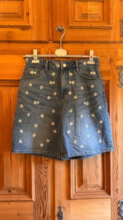 Bestickte Jeans-Shorts