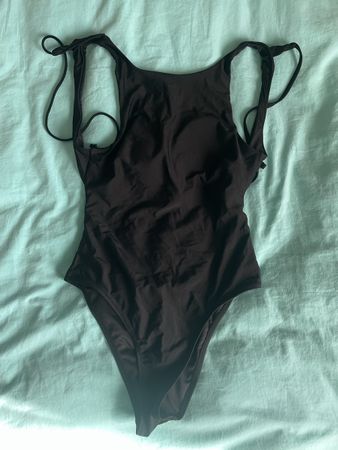 PICTURE - Badekleid