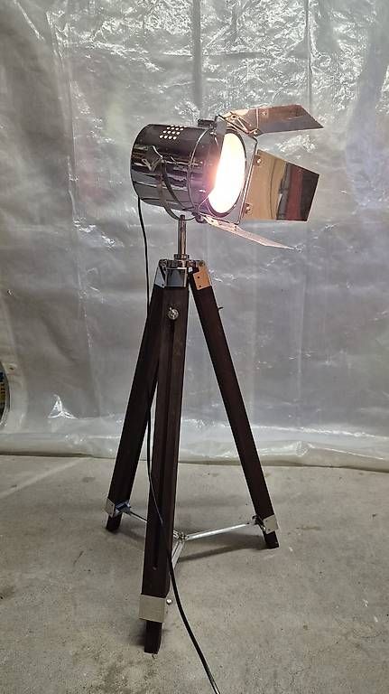 Lampen: Stehlampe  – Gebraucht aus Niederbipp von flodur55
