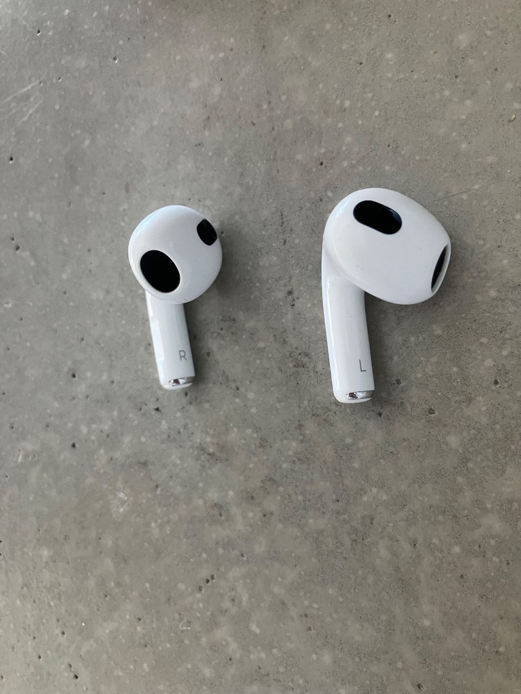 Apple Cuffie: Apple AirPods 3 – Usato da Lausanne venduto da mr.v 6