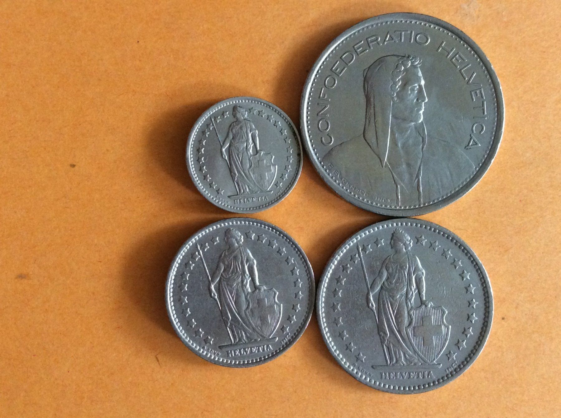 Tutti le monete: 5 + 2 + 1 + 1/2   francs  1968  belles – Usato da Genève venduto da pie_fh2d 1