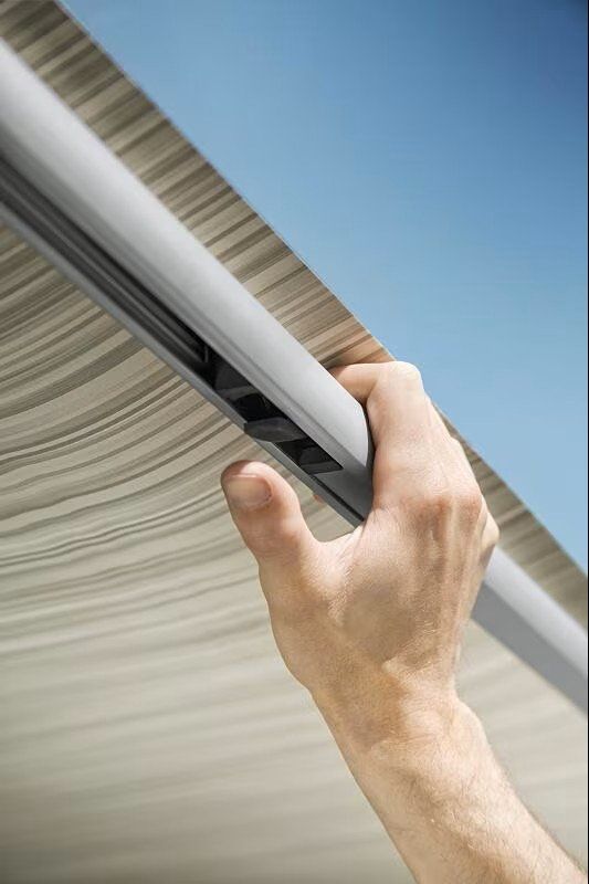 Thule Markisen: Thule Omnistor 1200, Mystic Grey, 400 cm – Gebraucht aus Wetzikon ZH von Stierli8610 4