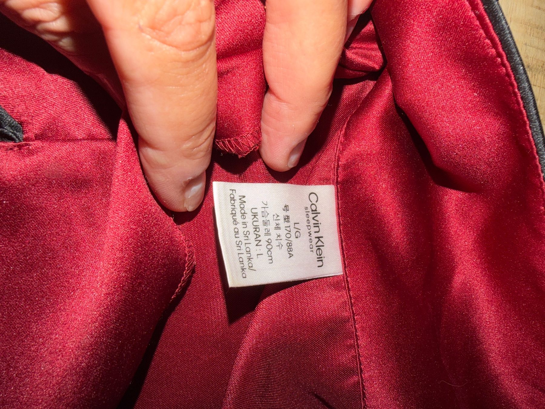 Calvin Klein Negligees & Pigiami: Ensemble Pyjama Satin Calvin Klein  taille L – Nuovo e nell'imballaggio originale da Collombey venduto da canny76 8