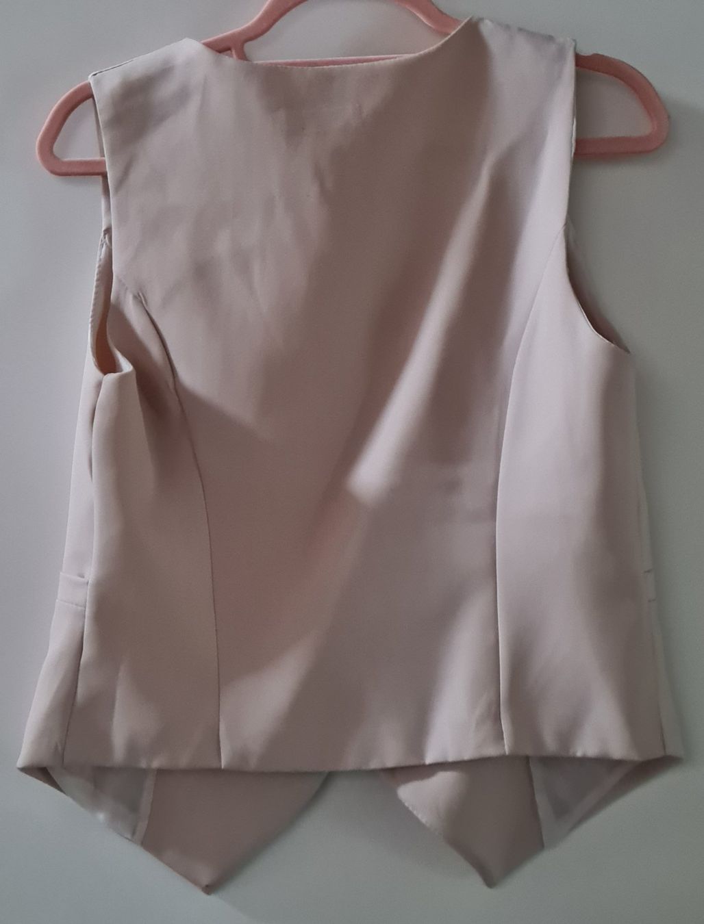 Gilets & Westen: Gilet von Today Grösse M beige – Neu (gemäss Beschreibung) aus Bäriswil BE von irwu 1