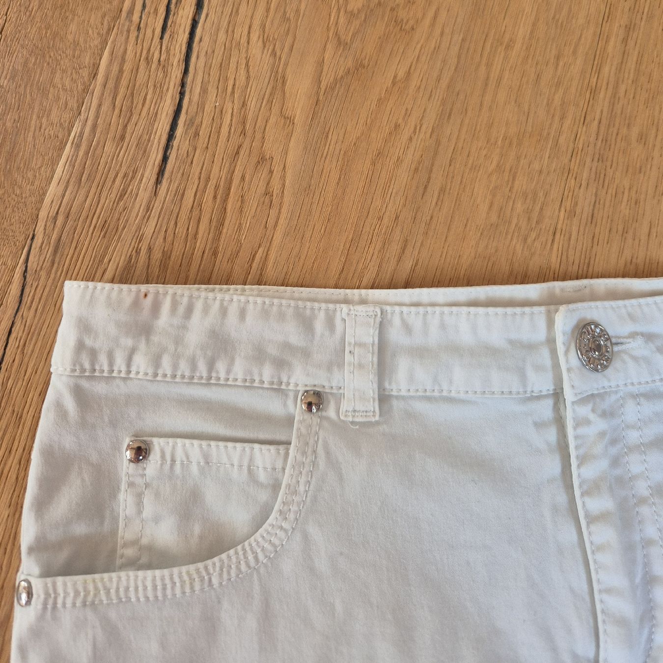 Gucci Vestiti & Gonne: GUCCI - Jupe 12 Yrs – Usato da Nyon venduto da Ejuel 3