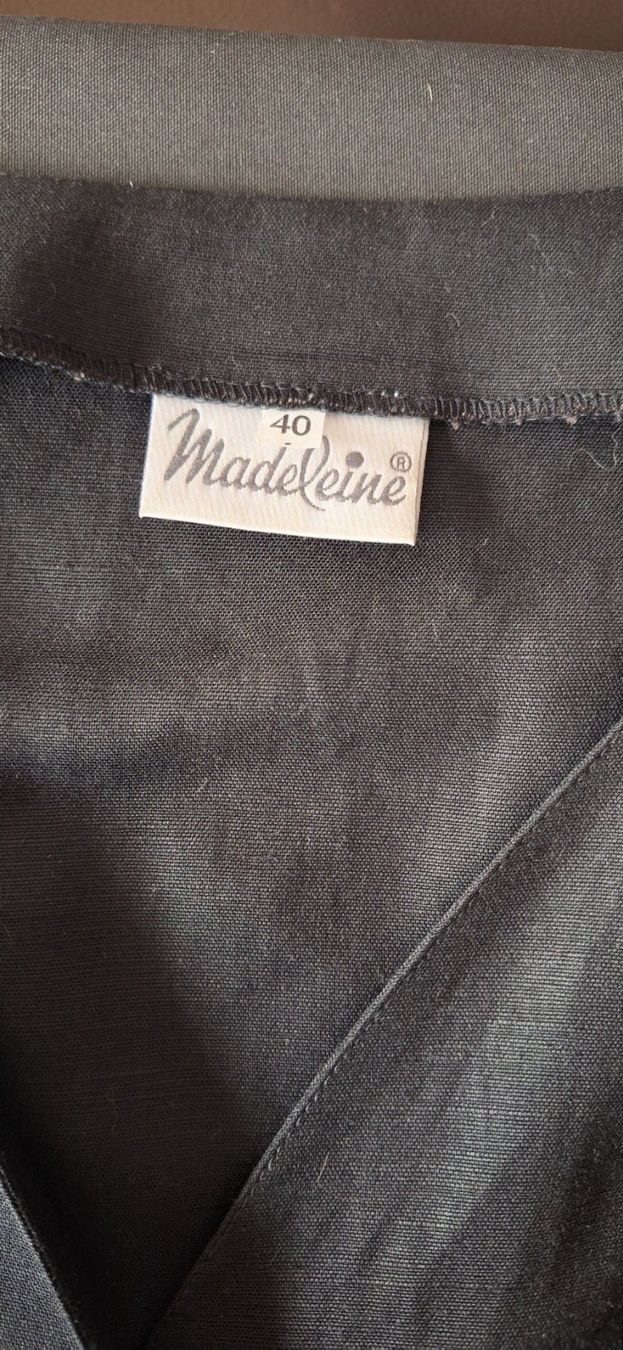Vestiti: Robe noire Vintage 40 – Usato da St-Triphon venduto da Jldr0 4