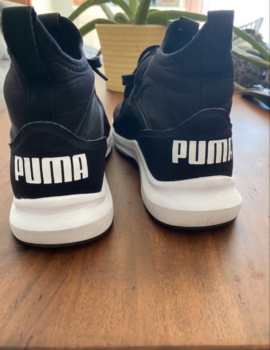 Puma Damenschuhe: Puma Sneakers, Schwarz, Grösse 37 – Gebraucht aus Olten von bir_k96n 1