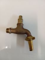 robinet extérieur. entrée 1/2" sortie 3/4"