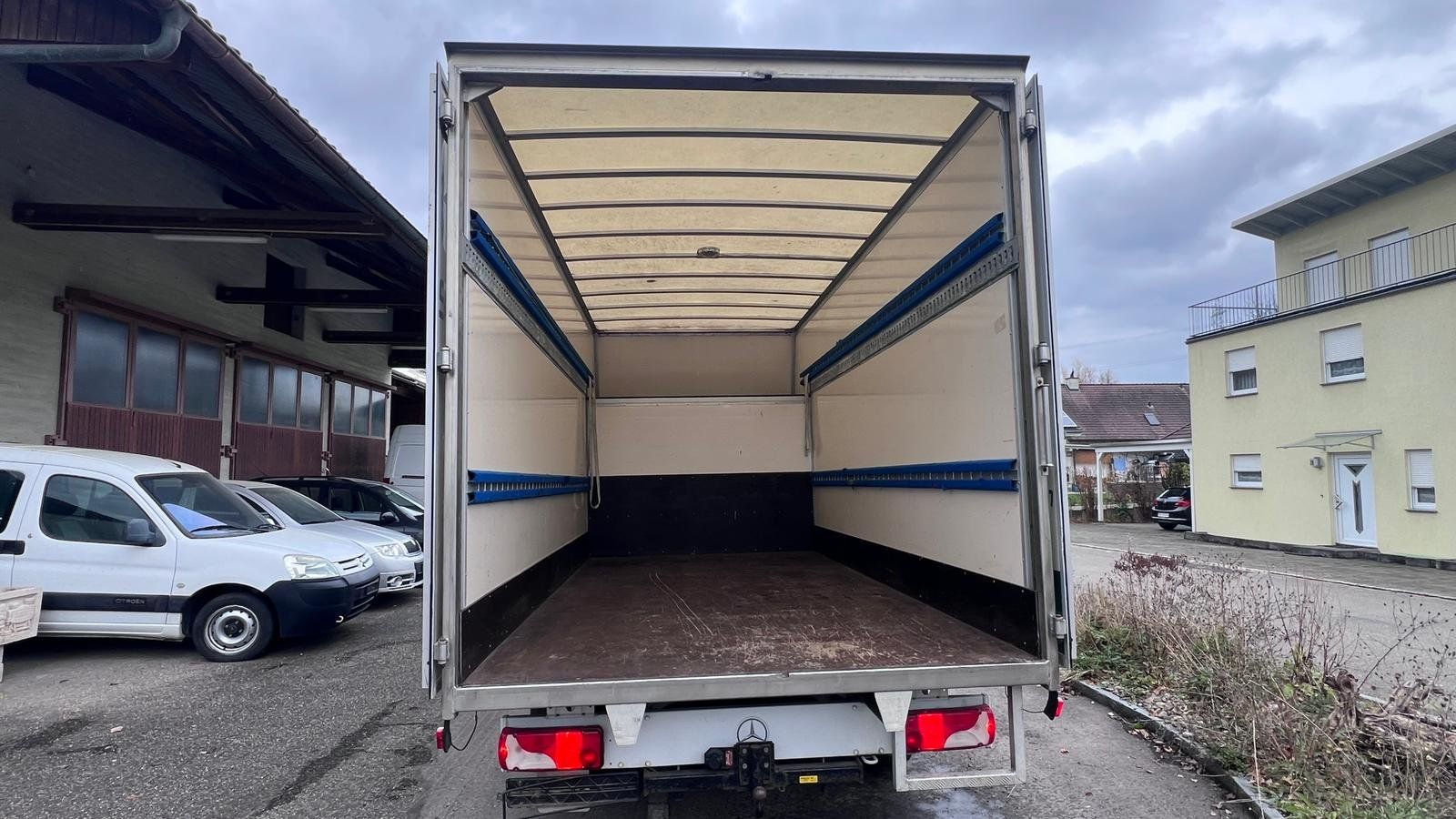 Mercedes-Benz Nutzfahrzeuge: 2009 Mercedes-Benz Sprinter CDI 315 Möbelkoffer – Gebraucht aus Zeiningen von osm61 2